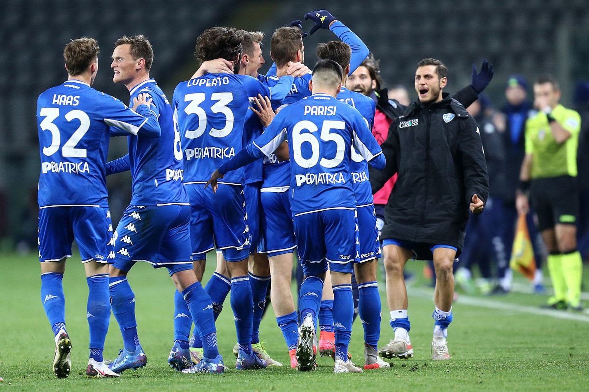 足球的需求 足球的需求